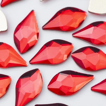 20buc se Amestecă Forma Culoare Roșu de Unghii Crystal Diamond Strass Pietre de Sticlă 3D Pentru Unghii Decoratiuni de Arta Livrările de Bijuterii Stras