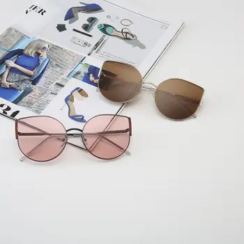 1buc Ochi de Pisica ochelari de Soare Moda Vintage Încadrată Triunghi UV400 Metal ochelari New Trendy Colorate Culoarea de Epocă, în Formă de ochelari de Soare