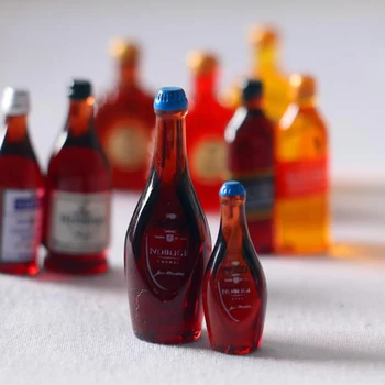 Casă de păpuși în Miniatură Whisky Sticlele de Vin Pretinde Juca Bucătărie Casă de Mancare Pentru Papusa Bea Accesorii 5Pcs/set