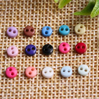 50pcs 4mm Păpuși Handmade Accesorii DIY Haine Papusa Mini Butoane Rotunde Bomboane de Culoare Butoane Pentru Jucării Haine Papusa Accesorii